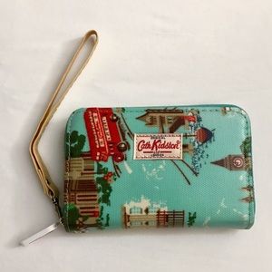 NWOT Blue Wristlet Wallet